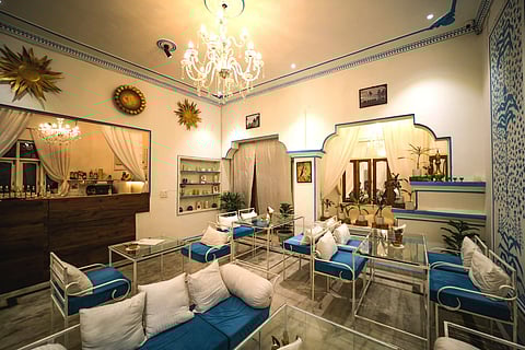 Sham-e-Faroza in Lucknow is your doorway to the Nawabi era and a royal dining experience