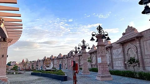 Knocksense Shorts| 900-meter long Mahakal Lok corridor in Ujjain to be inaugurated today