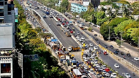 Knocksense Shorts| Traffic diversion in Mumbai at Kherwadi in Bandra, till November 19