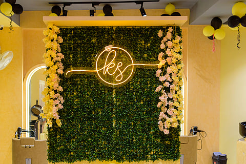 For a relaxation & beauty fix, hit the brand new Kritikaa Seth Unisex Salon in Jankipuram