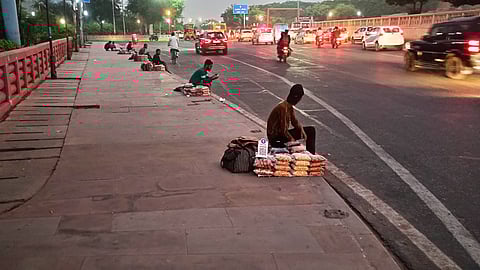 Traveling miles for a living, the Kashmiri dry fruit sellers add warmth to Lucknow's streets!