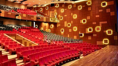 Knocksense Shorts | A convention centre in Indore with a capacity of 10k to come up soon