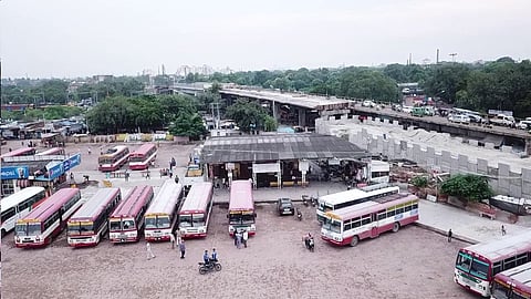 Multiple buses relocated from Kaiserbagh bus stand to ease traffic congestion