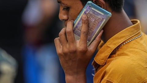 Fraud alert: Two men in Lucknow duped of thousands by fake numbers from the Web