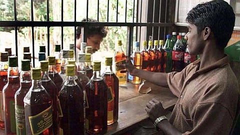 Knocksense Shorts | In April, liquor prices to shoot up in UP cities