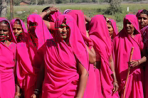 London museum set to exhibit 'pink sari' as a symbol of sisterhood of Gulabi Gang's women warriors