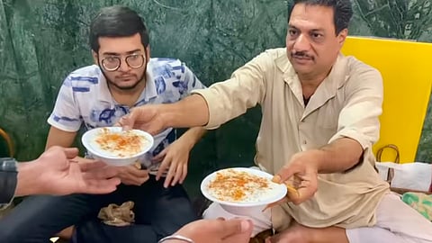 Catch them all at Joshi's Flying Dahi Vada corner in Indore & let the flavours explode