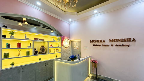 Of glitz, glam & glow: Enter into the new pampering zone in Lucknow — Monika Monisha Makeup Studio