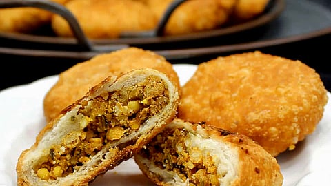 With mineral water, Jhannat Kachori in Indore is giving a healthy makeover to our fav kachori