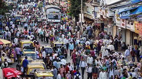 Solving urban overcrowding, Indian authorities plan to create 8 new cities