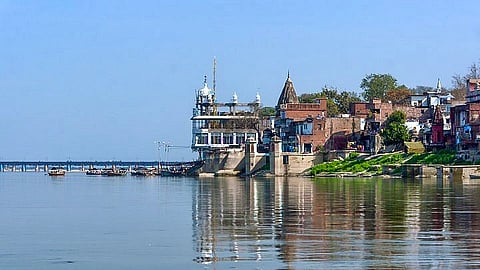 Parts of UP to witness effects of cyclone ‘Mocha’ today with dark clouds, thunder & lightning