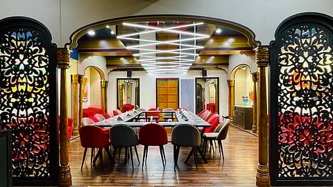 With an array of Chinese & Asian dishes under one roof, Golden Wok offers upscale dining experiences