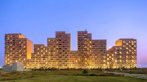 Lead a European lifestyle in Lucknow & experience luxury at the housing community of Oranje Castle