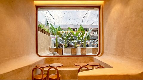 Khar's newest Italian dessert cafe brings the best of coffee & gelato in a bowl!