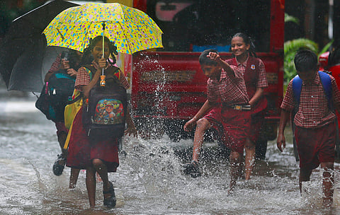 Knocksense Shorts | IMD predicts thunderstorms and rain in Ahmedabad this week