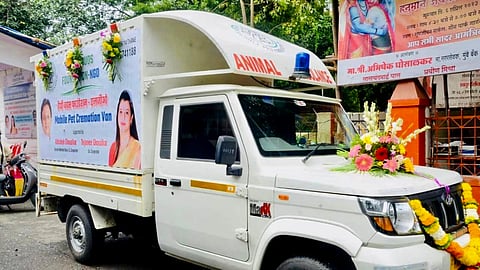 Knocksense Shorts | Mumbai gets 1st electrically operated, cremation van for pets