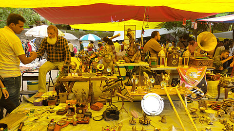 Inside the most beloved flea market of Ahmedabad, Ravivari, aka the Gujari Bazaar