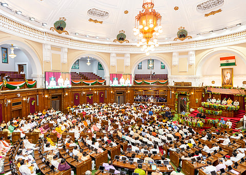 Now, take a tour of the stately Vidhan Bhawan in Lucknow via online booking