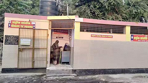 Lucknow News | Scan THIS QR code to give feedback on the condition of public toilets in your city