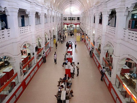 Knocksense Shorts | GPO Hazratganj gets a new self-booking kiosk