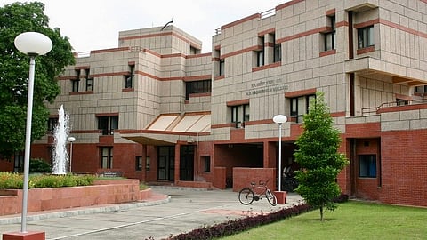 IIT Kanpur launches 4 new online e-master courses; Last date to apply Sept 24