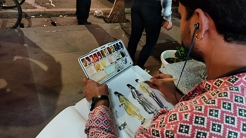 Meet Ajay & Gaurav, a talented artist duo who draw instant portraits on demand in Hazratganj