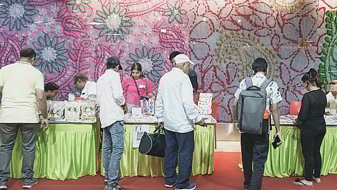 Handmade jewellery, Gujarat fashion & more: Swadeshi Carnival kicks off at Hazratganj Metro Station