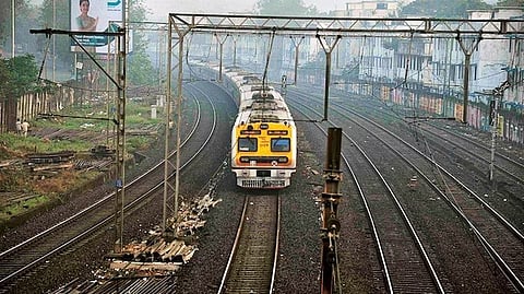 Knocksense Shorts | Over 2,500 Mumbai Locals cancelled till November 6; Here's Why