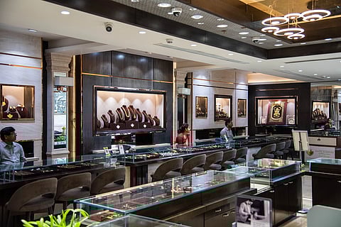 Jugal Kishore Jewellers is giving away lucrative rewards for a prosperous Diwali!