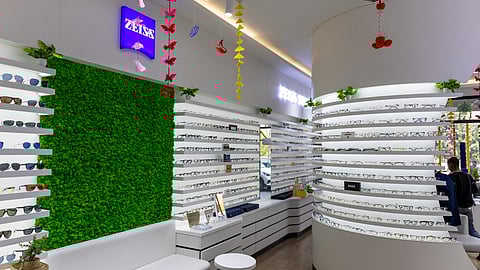 For AI-based frame recommendations & more, visit Zeiss Vision Optical Center in Lucknow