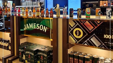 Jazz up your festivities this Diwali with premium gift hampers from Vina Alkohal