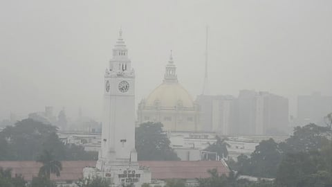 Knocksense Shorts | Lucknow's air quality deteriorates to 'Poor' category before Diwali