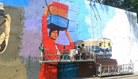 'Coolie No. 1' campaign rolled out for 'sahayaks' of Mumbai Central and Bandra Terminus