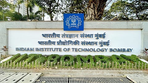 Knocksense Shorts | Jio joins hands with IIT Bombay to launch Bharat GPT