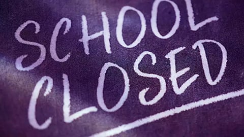 Knocksense Shorts | Schools in Kanpur closed till January 22 amid cold waves