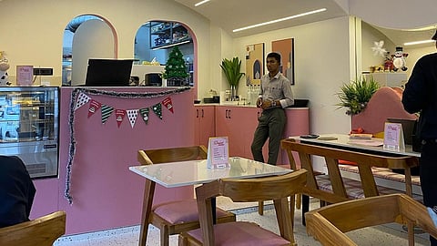 THIS whimsical cafe in Ahmedabad is offering free hot chocolate with every order till 31st Jan!