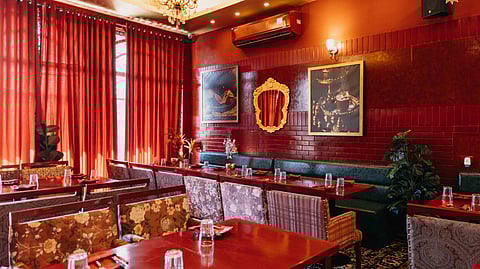 This Valentine's Day, Remix your dining plans & head to THIS posh, red-hued restaurant in Lucknow
