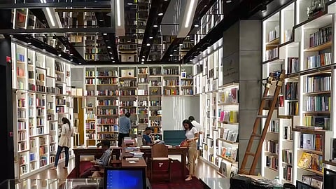 Curl up with a book & a warm cup of coffee at THIS BKC bookshop, for some ‘me’ time!