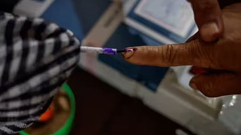 As the city goes to poll today, Voters in Kanpur to get FREE chaat and golgappe at THIS stall