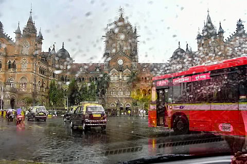 Keep your umbrellas handy! Parts of Mumbai & its suburbs to receive light rainfall from May 27-29