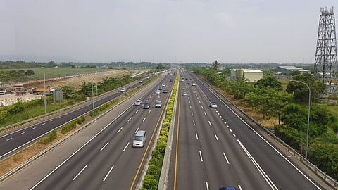 Termed as 'Lifeline', Mumbai-Bengaluru welcomes new 6-lane Expressway!