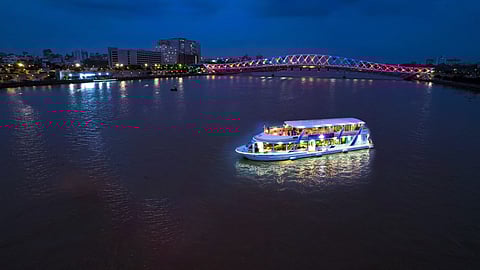 THIS river cruise lets you sail along Sabarmati, enjoy a lavish buffet under the stars & more!