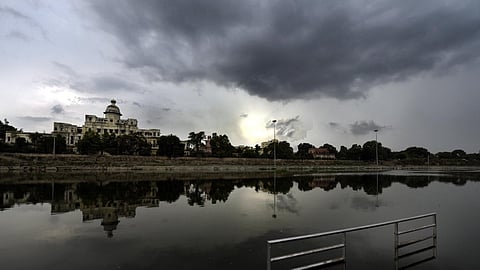 Monsoon Update | Heavy rain alert in Lucknow and over 30 East UP districts today