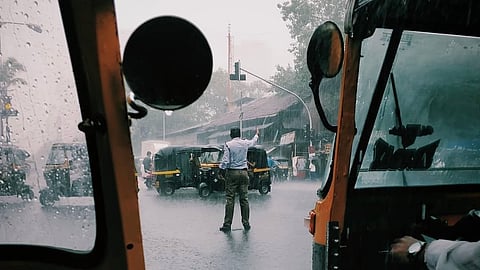 Parts of Mumbai to be drenched in moderate showers today; monsoons may intensify after June 27