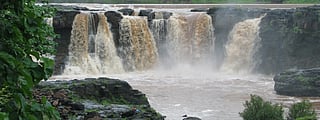 Gujarat's cascading beauties| 6 waterfalls near Ahmedabad that spring to life during monsoons!
