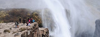 Top 5 reverse waterfalls in Maharashtra you need to explore, this monsoon!