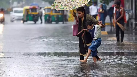 Keep your umbrellas handy! Heavy rain to lash Mumbai and surrounding areas from June 9-11