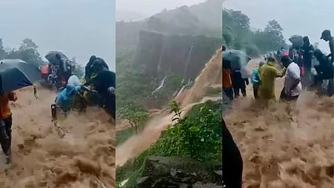 Tourists & trekkers evacuated amid heavy rainfall in Maha! Raigad Fort closed until July 31