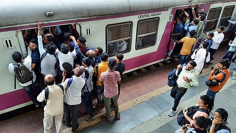 Mega Block in Mumbai on July 28! Central, Harbour and Trans-Harbour Lines to be out of service