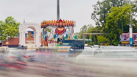 Lucknow News | Ravana returns to Hazratganj with a message